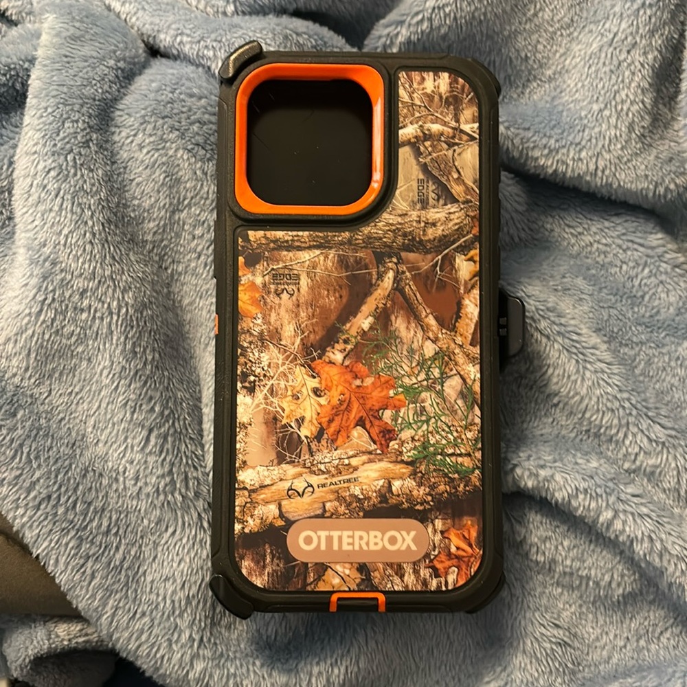 iPhone 15 Pro Max phone case with belt clip